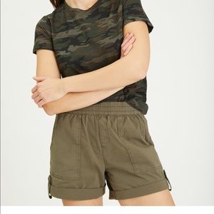 Brand new never worn olive sanctuary shorts!